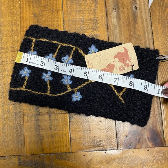 NWT Andes Gifts Alpaca Blend Floral Ear Warmer Headband Flowers Black Blue Knit - Picture 8 of 8